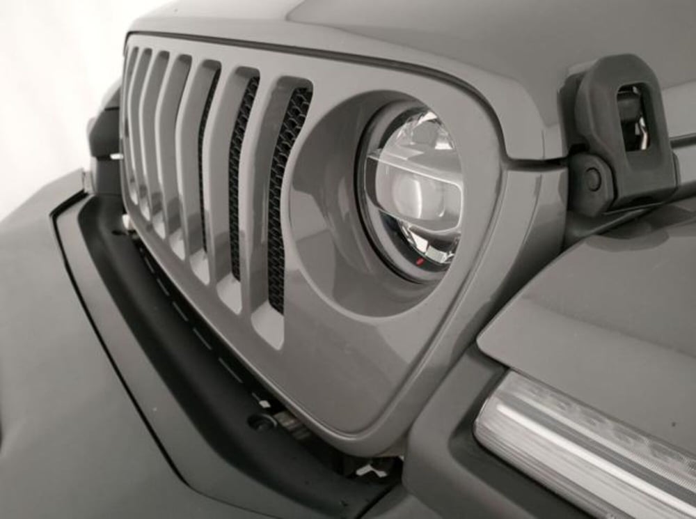 Jeep Wrangler Unlimited usata a Modena (9)