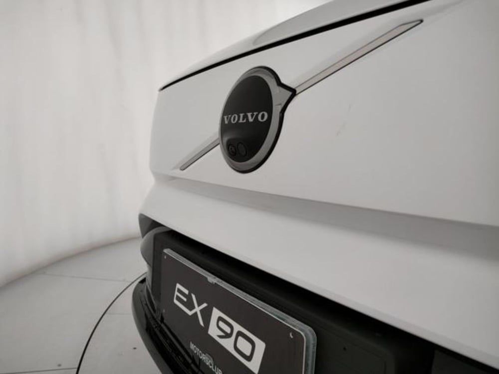 Volvo EX90 nuova a Modena (9)