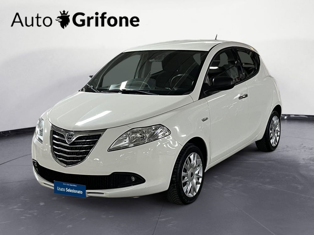 Lancia Ypsilon usata a Modena