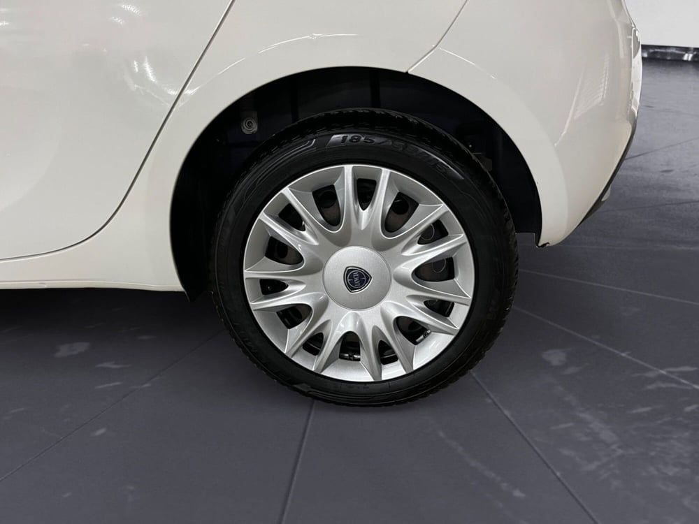 Lancia Ypsilon usata a Modena (14)