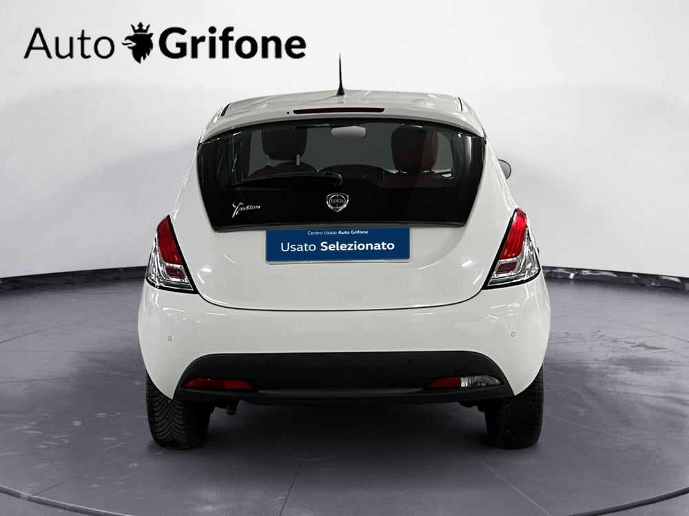 Lancia Ypsilon usata a Modena (4)