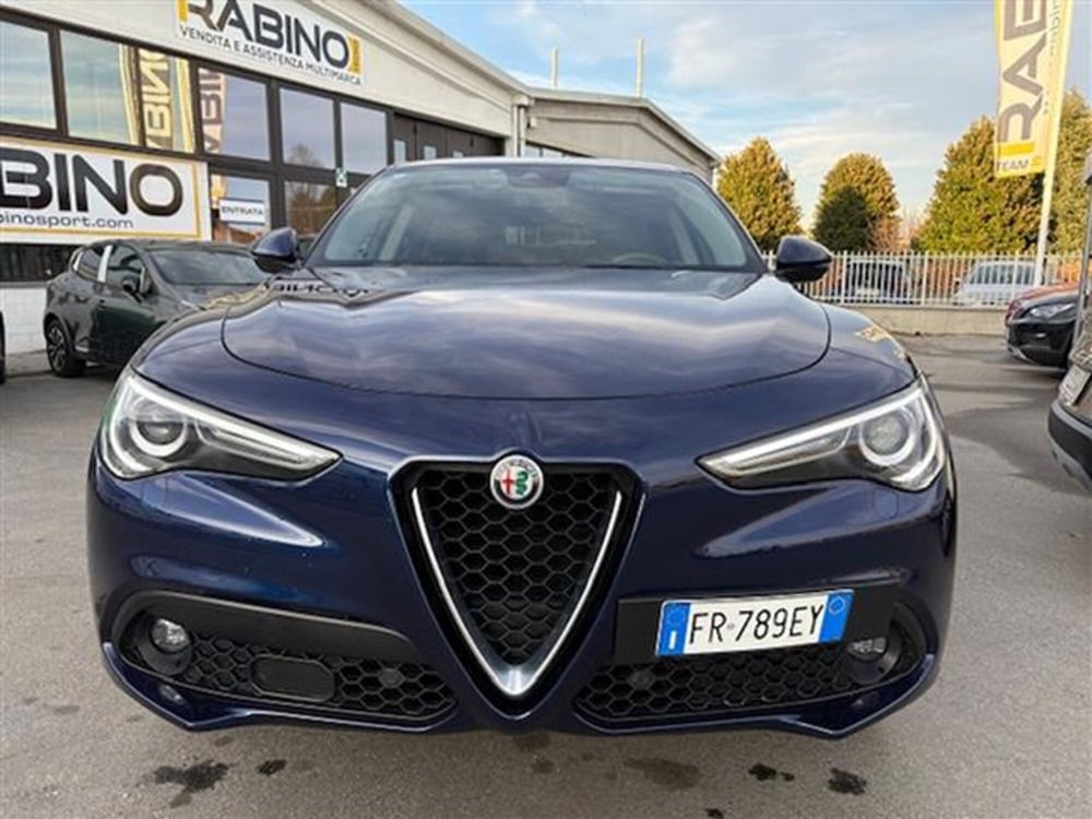 Alfa Romeo Stelvio usata a Torino (5)