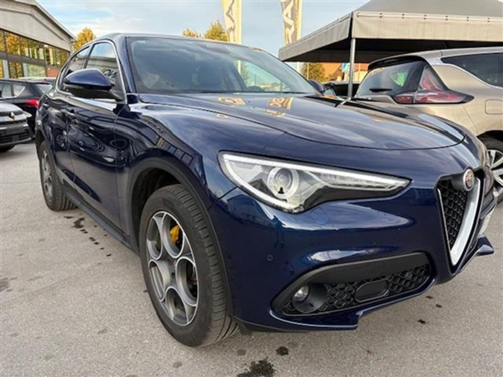 Alfa Romeo Stelvio usata a Torino (6)