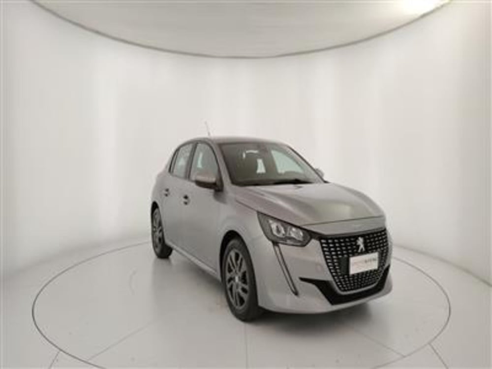 Peugeot 208 usata a Bari (11)