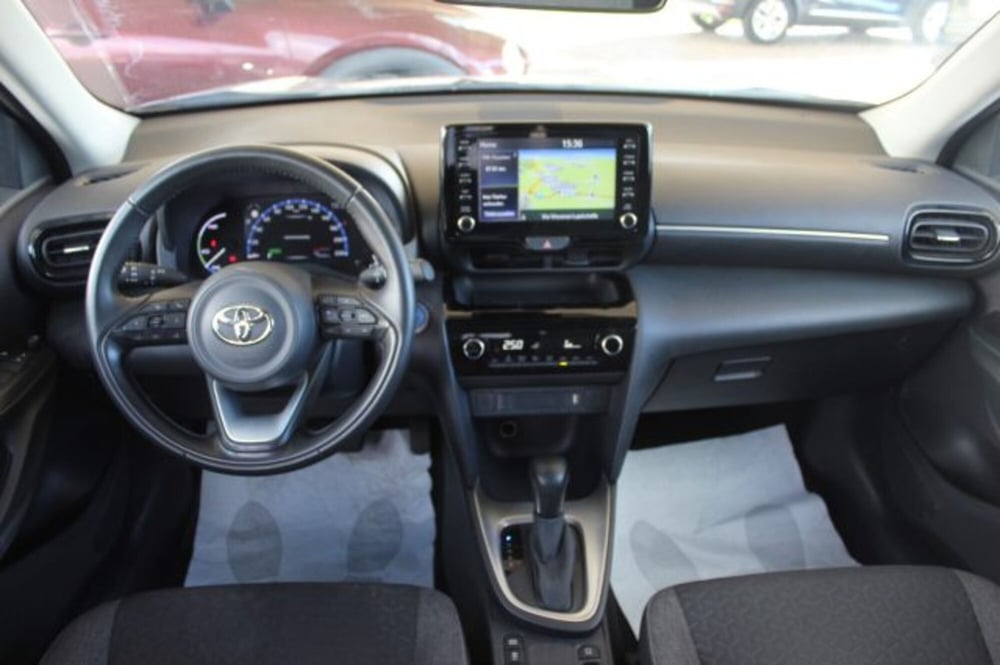 Toyota Yaris Cross usata a Roma (9)