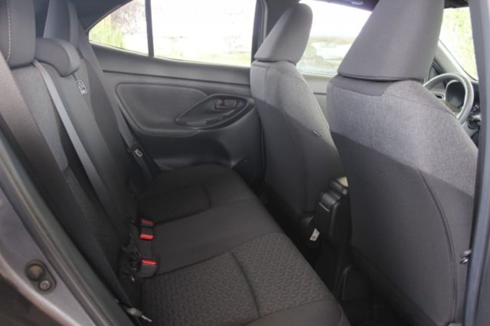 Toyota Yaris Cross usata a Roma (8)