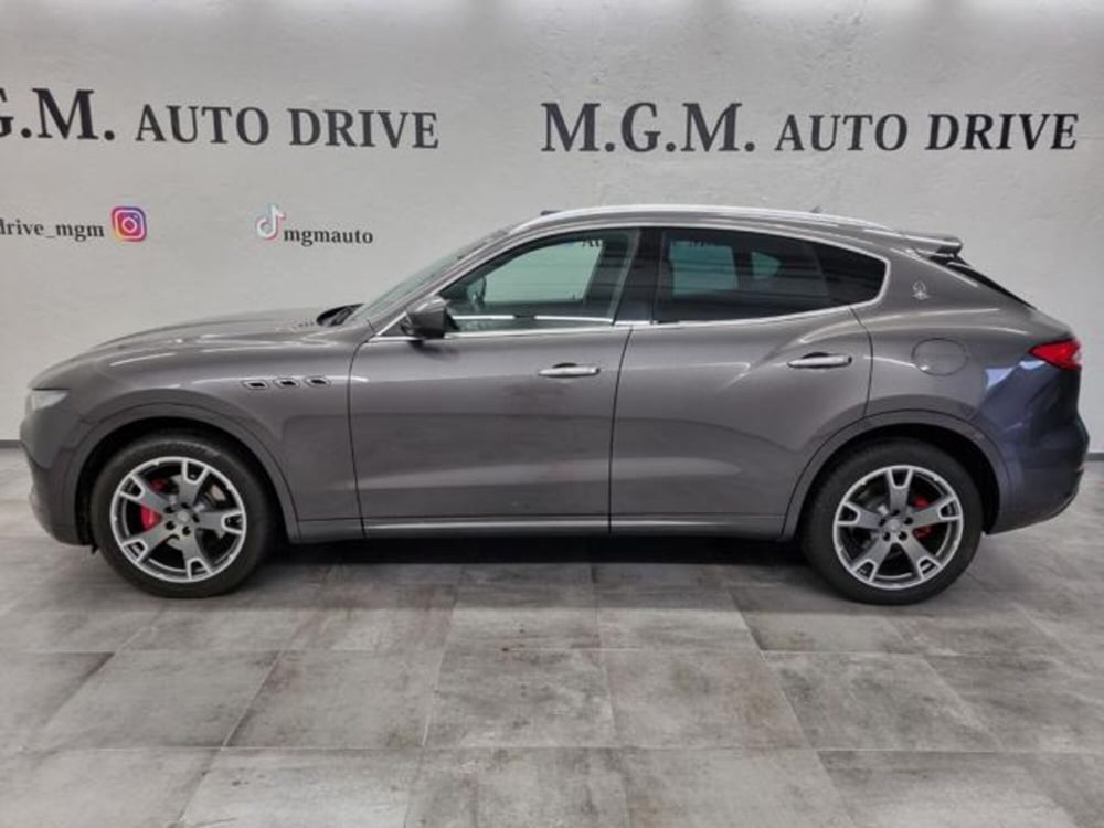 Maserati Levante usata a Como (2)