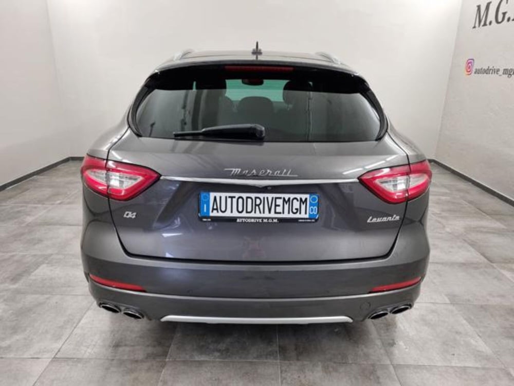 Maserati Levante usata a Como (3)