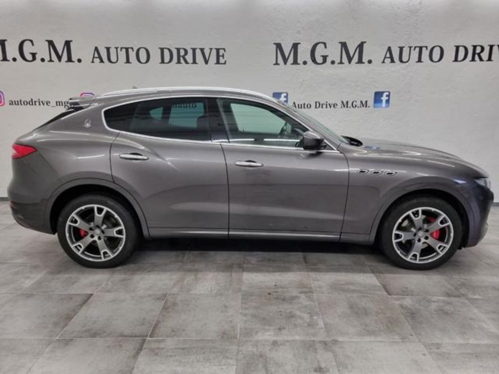 Maserati Levante usata a Como (4)