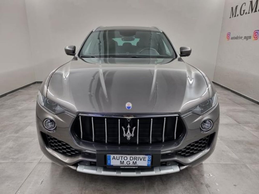 Maserati Levante usata a Como (5)