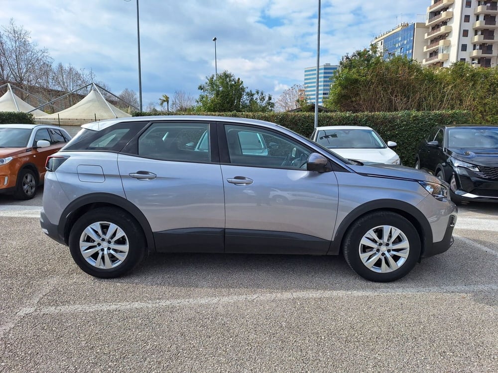 Peugeot 3008 usata a Bari (5)