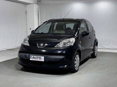 Peugeot 107 68CV 5p. Sweet Years  del 2008 usata a Caspoggio