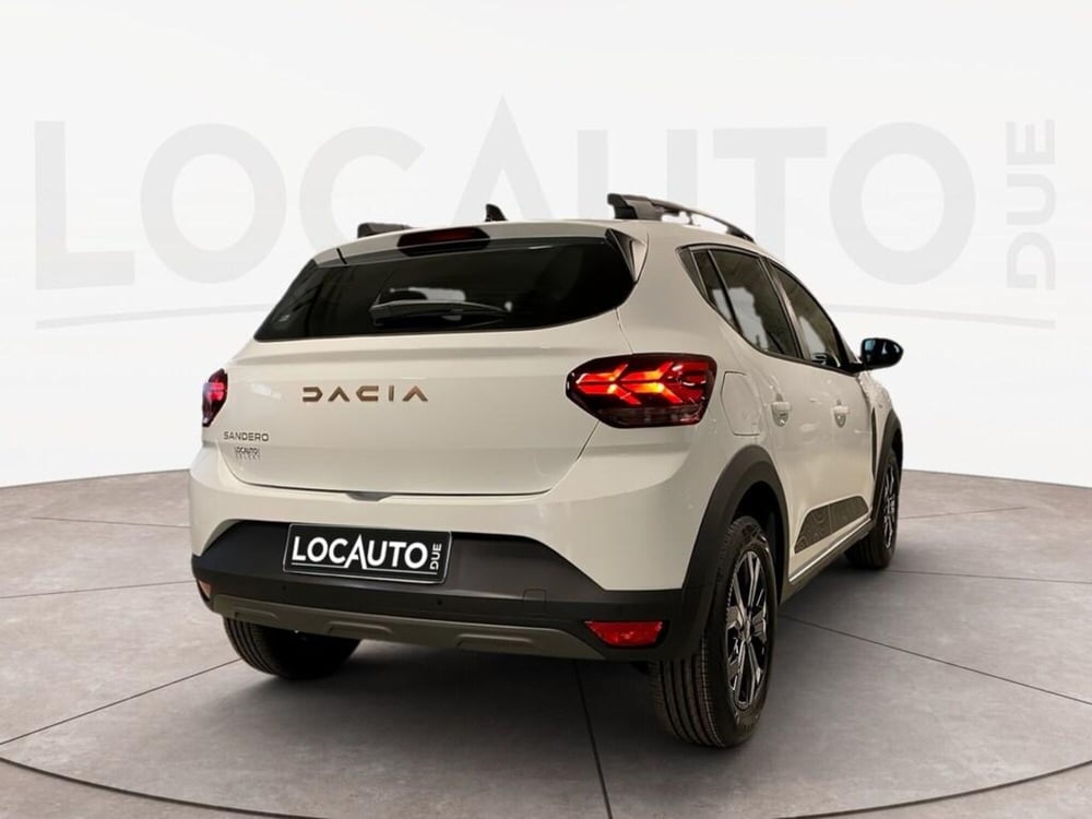 Dacia Sandero Stepway nuova a Torino (4)