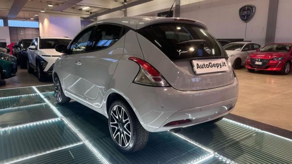 Lancia Ypsilon usata a Reggio Emilia (4)