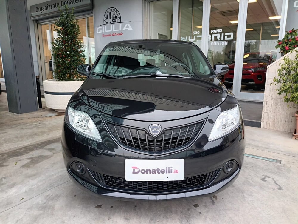 Lancia Ypsilon usata a Bari (2)