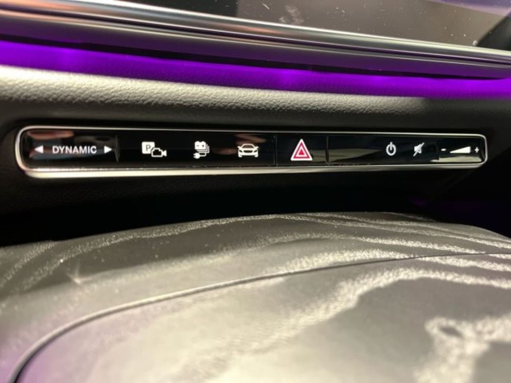 Mercedes-Benz Classe E nuova a Verona (11)