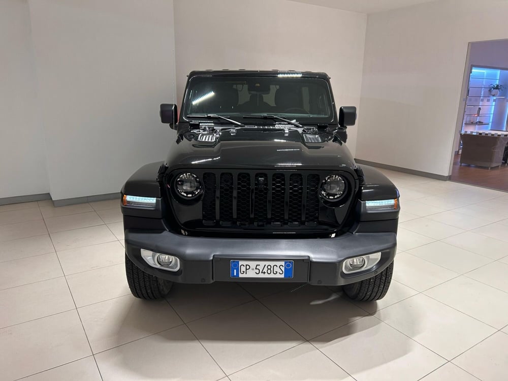 Jeep Wrangler Unlimited usata a Napoli (8)