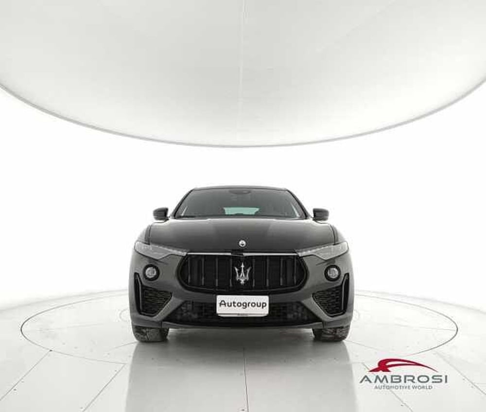 Maserati Levante usata a Perugia (5)