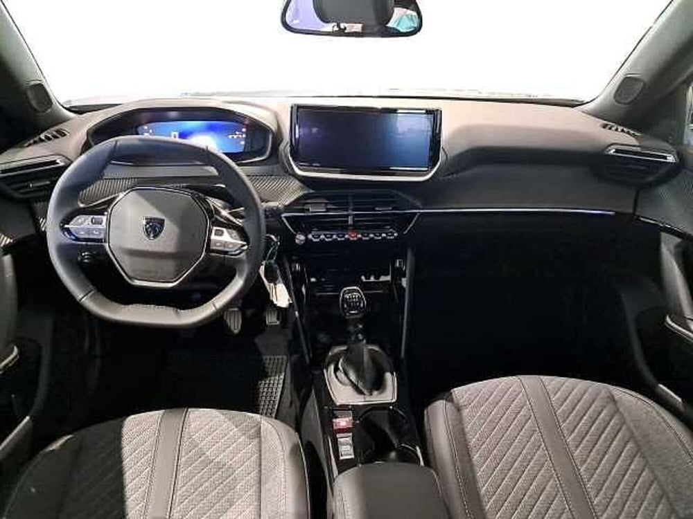 Peugeot 2008 nuova a Treviso (8)