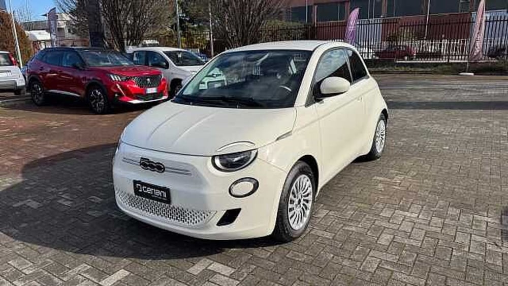 Fiat 500e nuova a Milano