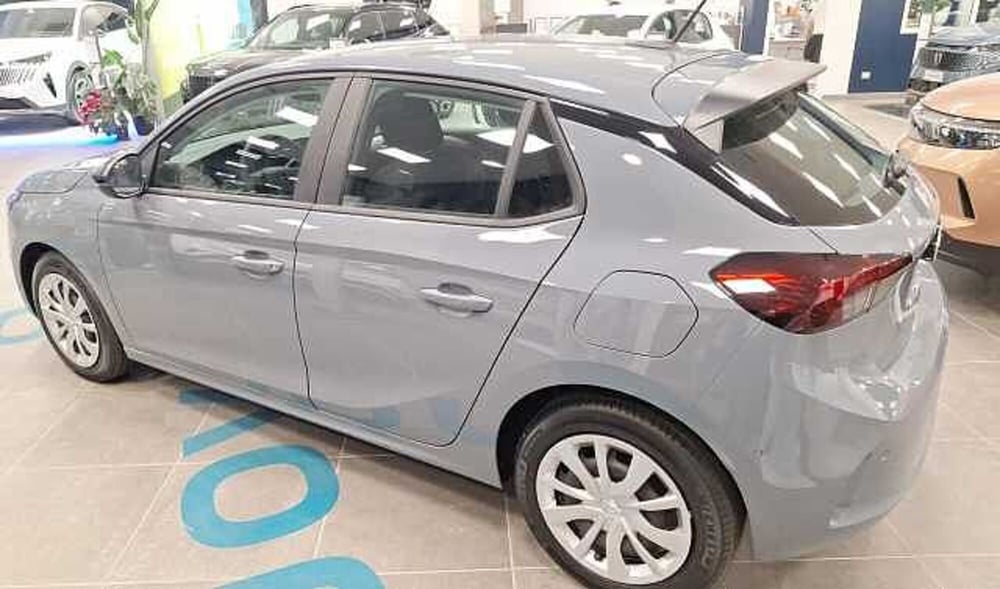 Opel Corsa nuova a Firenze (3)