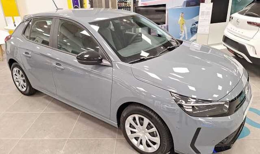 Opel Corsa nuova a Firenze (8)