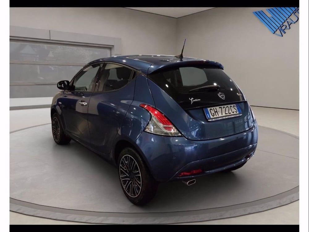 Lancia Ypsilon usata a Catania (8)