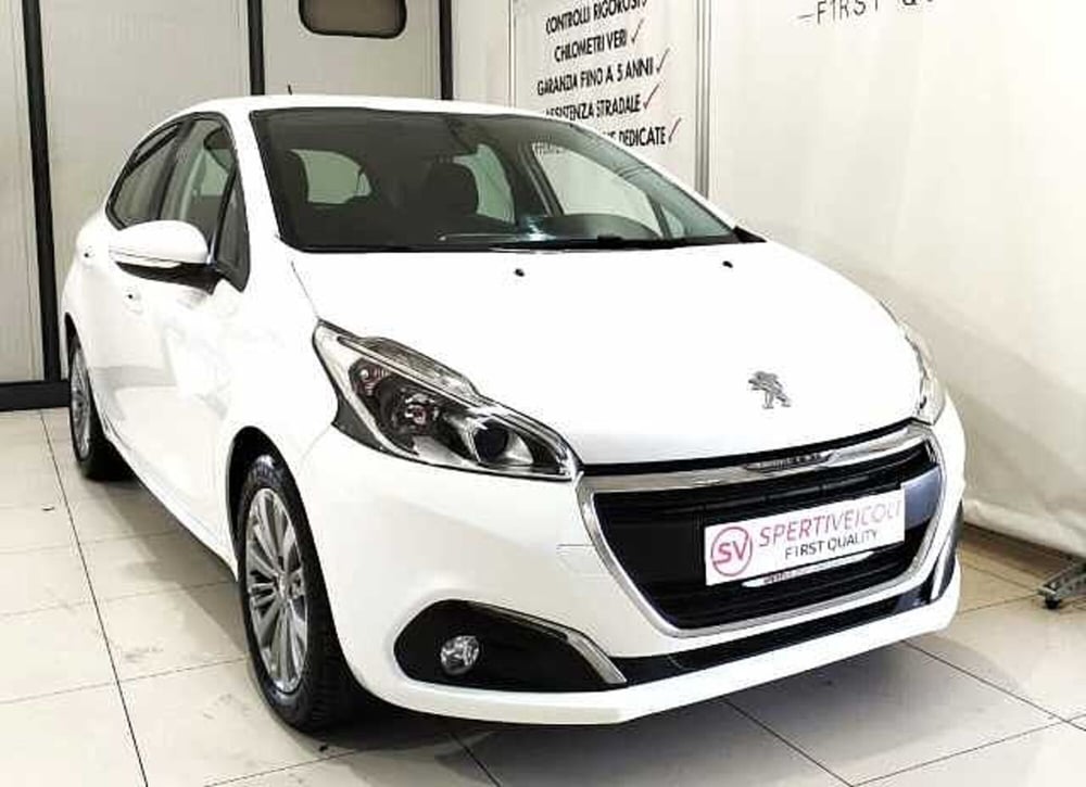 Peugeot 208 usata a Lecce