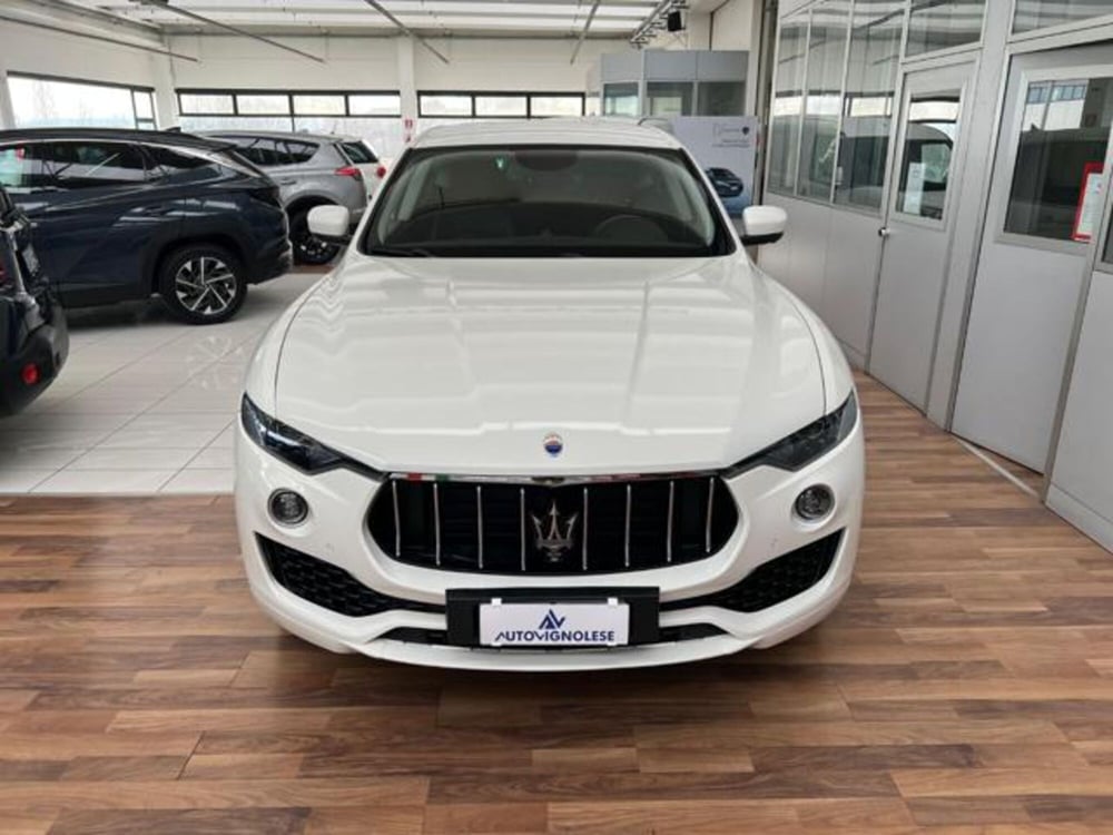 Maserati Levante usata a Modena (2)