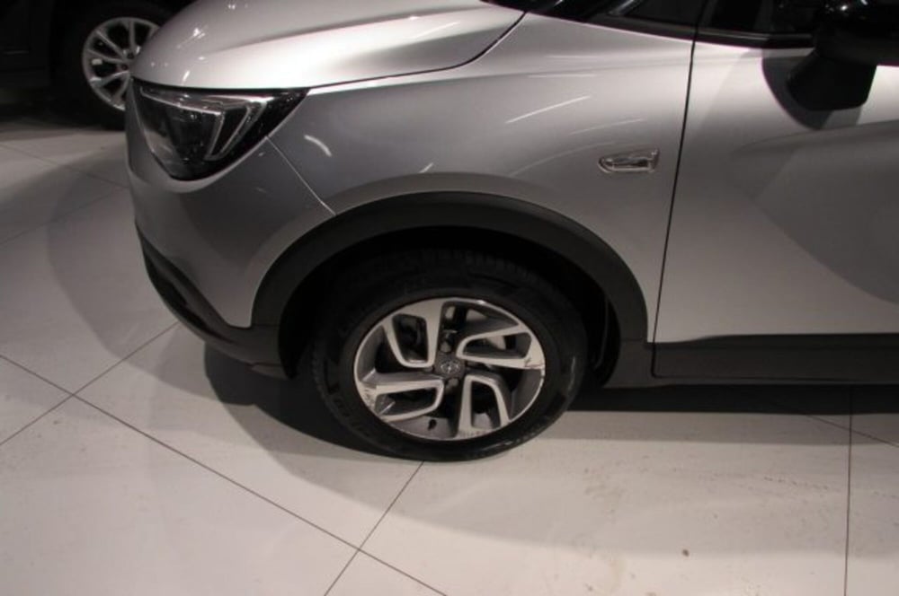 Opel Crossland X usata a Milano (10)