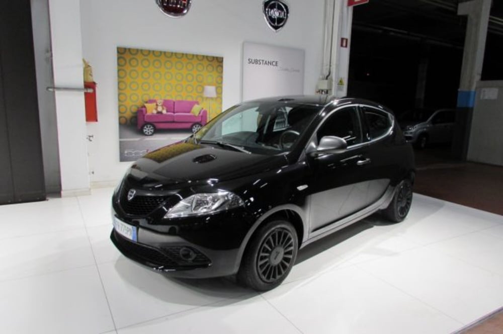 Lancia Ypsilon usata a Milano