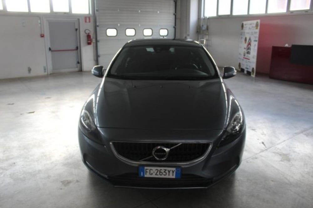 Volvo V40 usata a Terni (2)