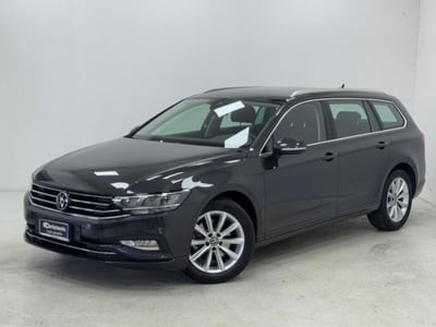 Volkswagen Passat Variant 2.0 TDI SCR 122 CV EVO DSG Business del 2022 usata a Lurate Caccivio