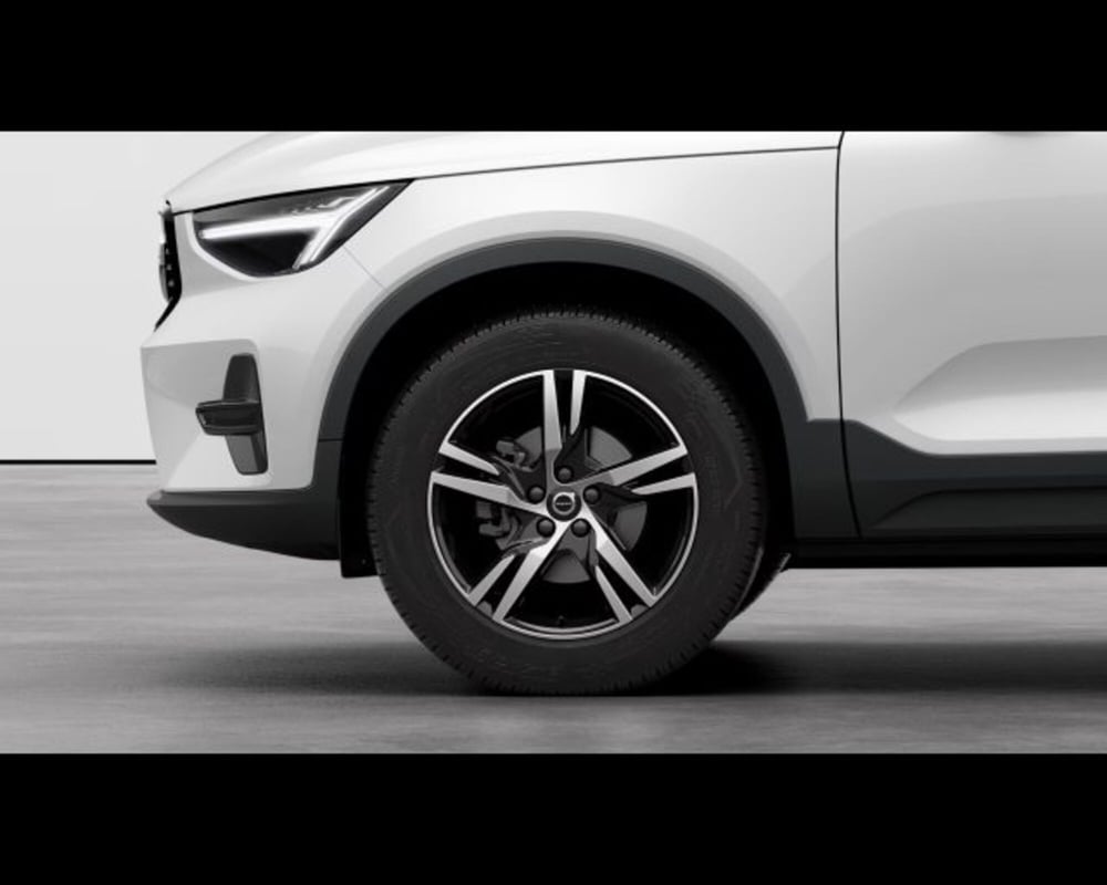 Volvo XC40 nuova a Treviso (4)