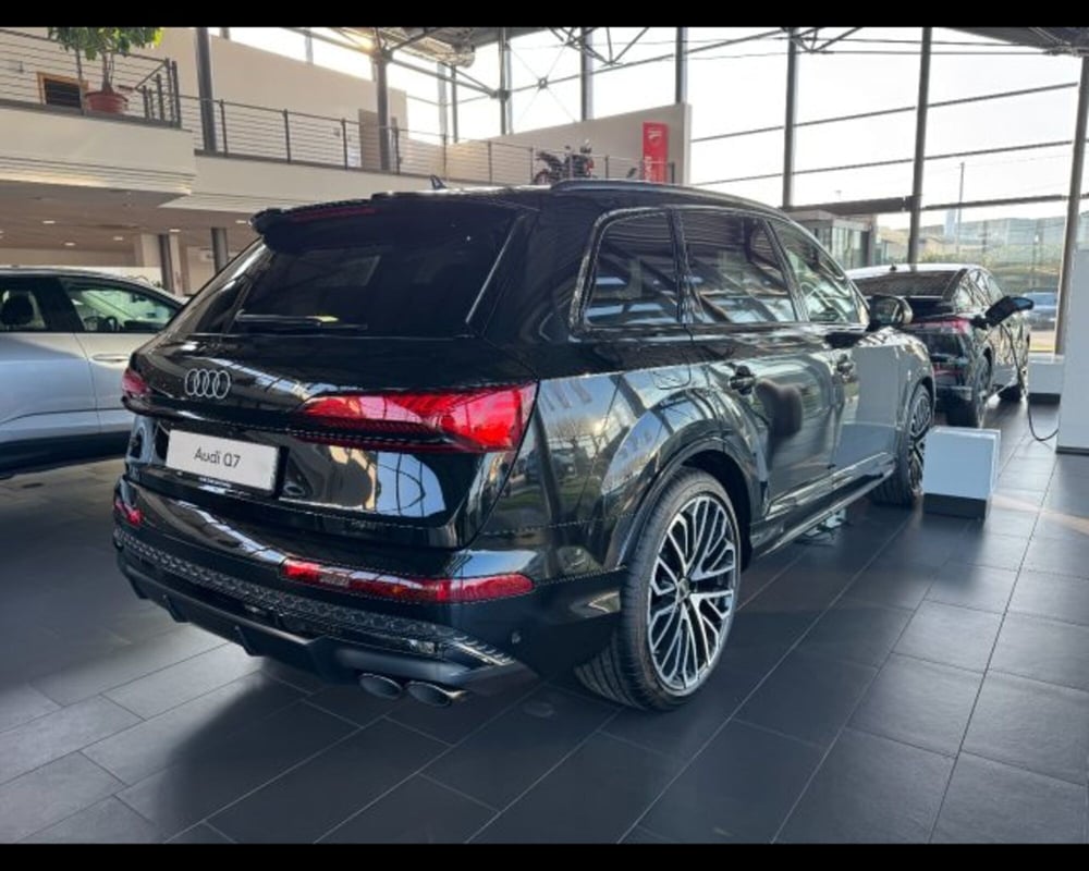 Audi SQ7 nuova a Treviso (2)