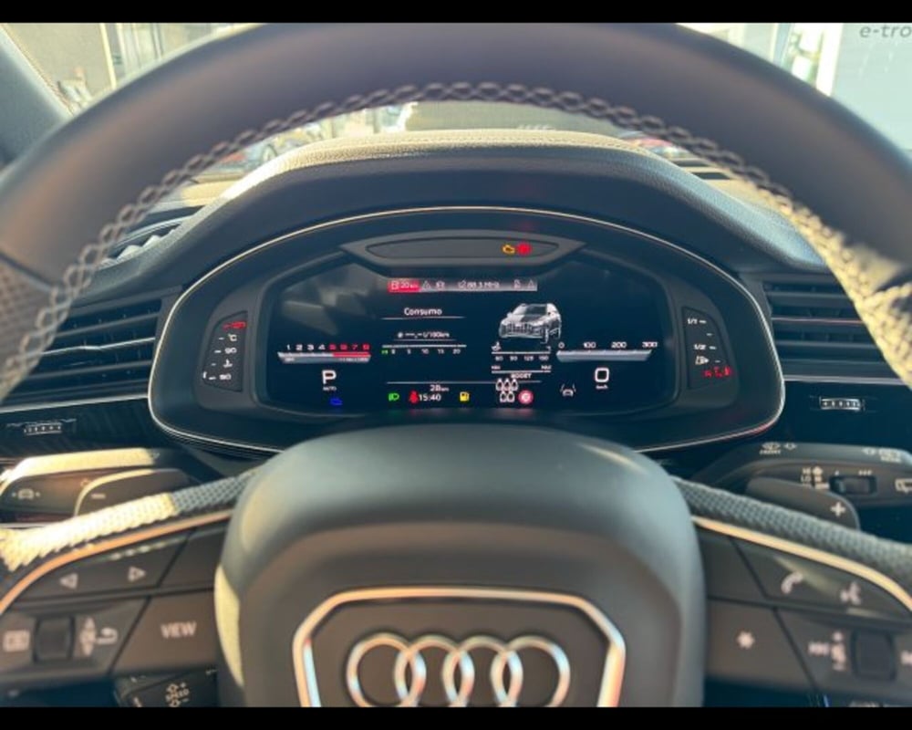 Audi SQ7 nuova a Treviso (8)