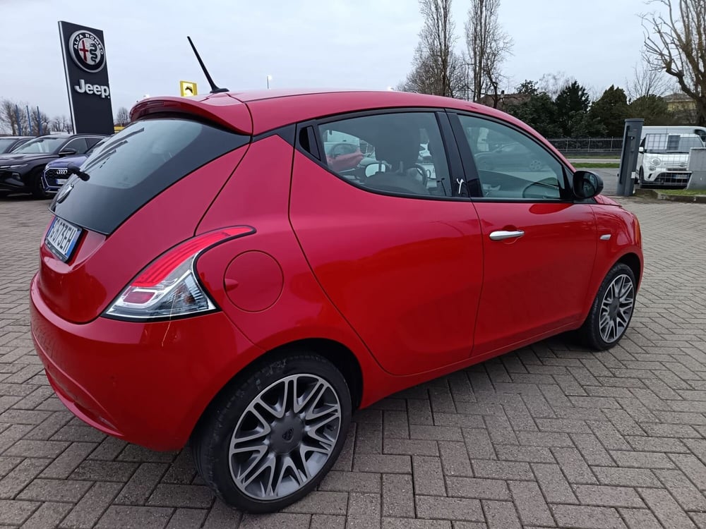 Lancia Ypsilon usata a Alessandria (4)