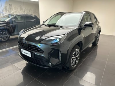 Toyota Yaris Cross 1.5 Hybrid 5p. E-CVT AWD-i Lounge del 2023 usata a Cuneo