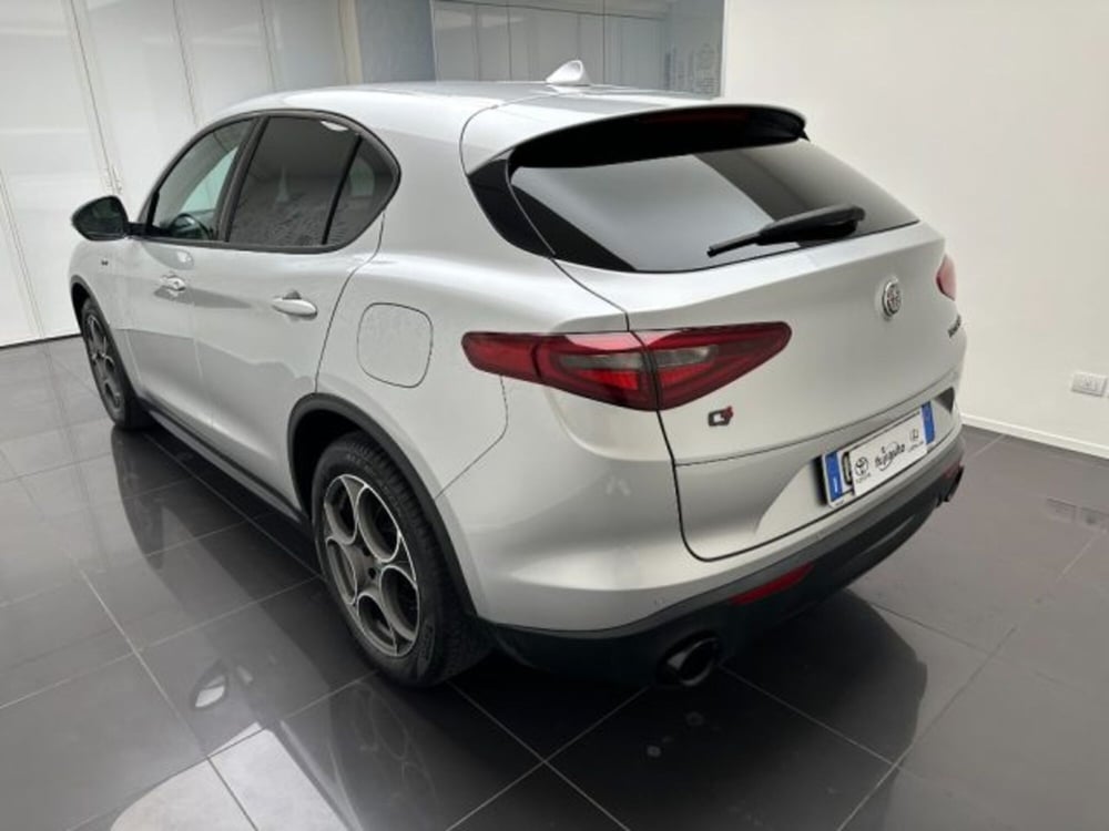 Alfa Romeo Stelvio usata a Cuneo (4)