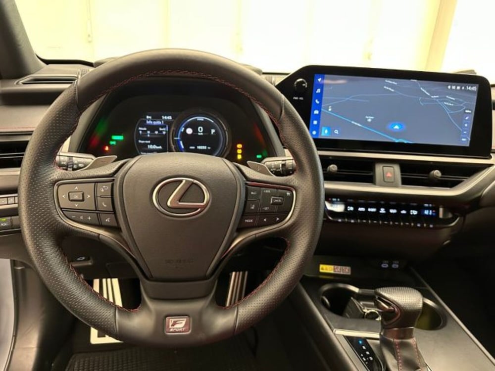 Lexus UX usata a Cuneo (16)