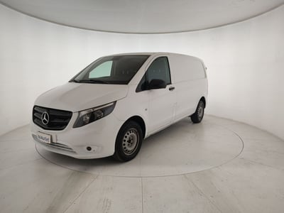 Mercedes-Benz Vito tourer 116 cdi compact Select 9G-tronic del 2019 usata a Alessandria