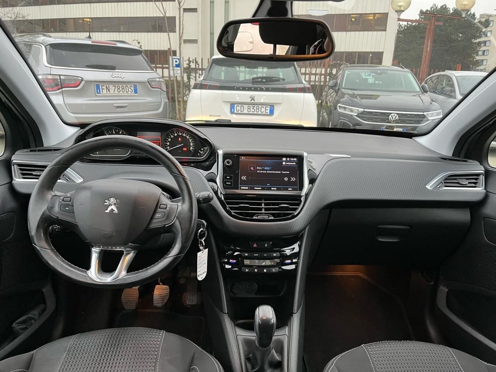 Peugeot 208 usata a Milano (14)