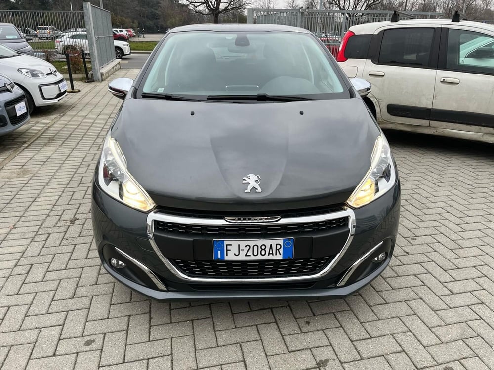 Peugeot 208 usata a Milano (2)