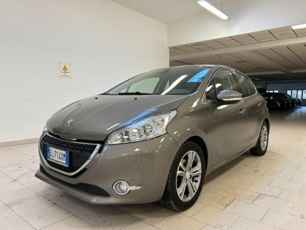 Peugeot 208 usata a Cuneo