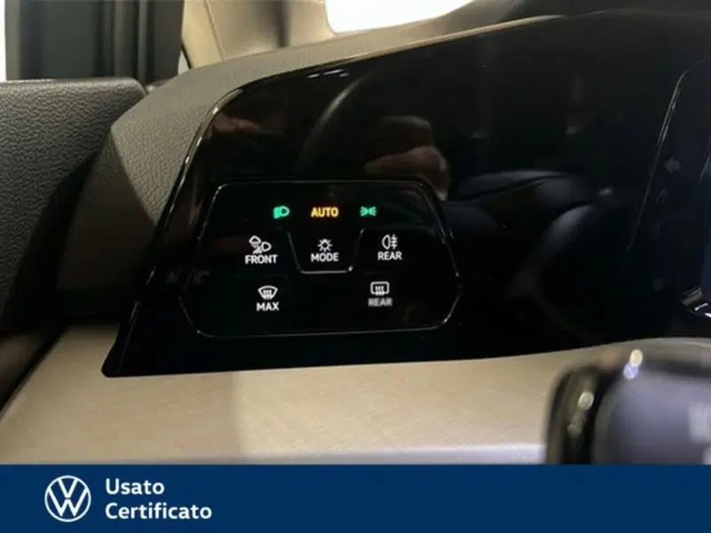Volkswagen Golf Variant usata a Vicenza (14)