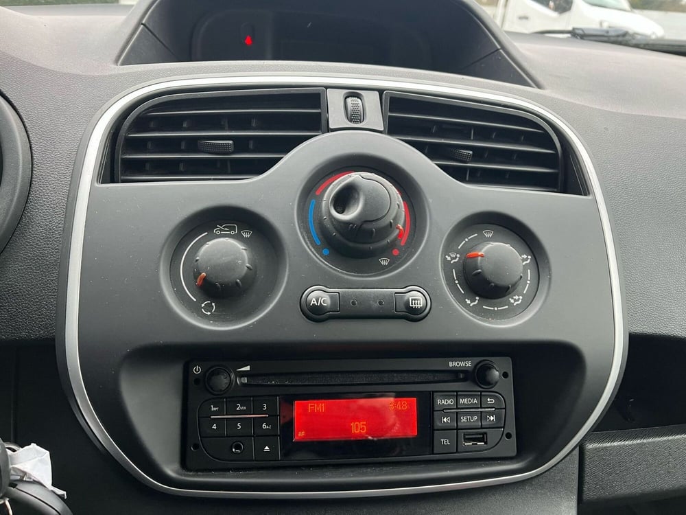 Renault Kangoo usata a Milano (17)