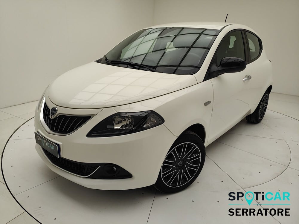 Lancia Ypsilon usata a Como