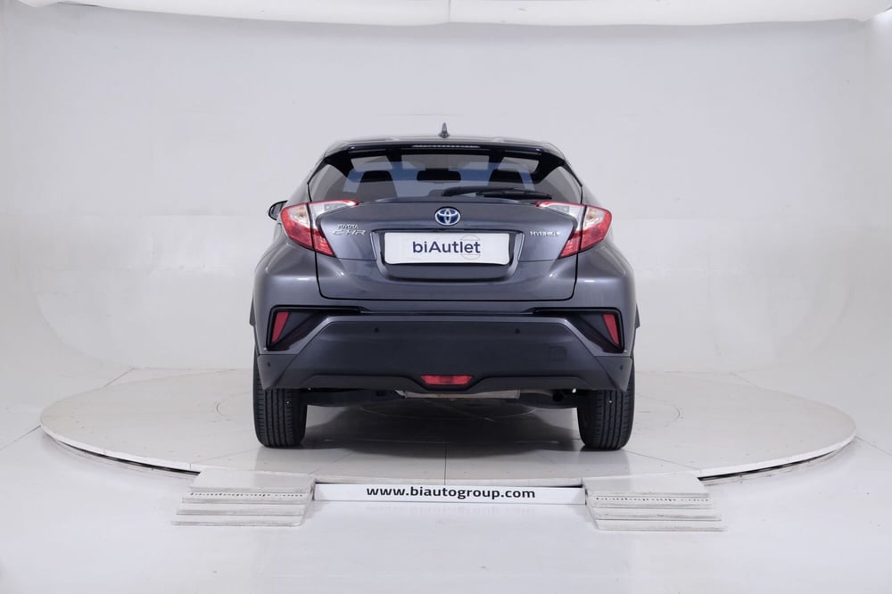 Toyota Toyota C-HR usata a Asti (3)