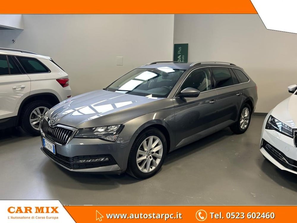 Skoda Superb Station Wagon usata a Piacenza