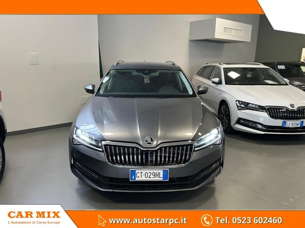 Skoda Superb Station Wagon usata a Piacenza (2)